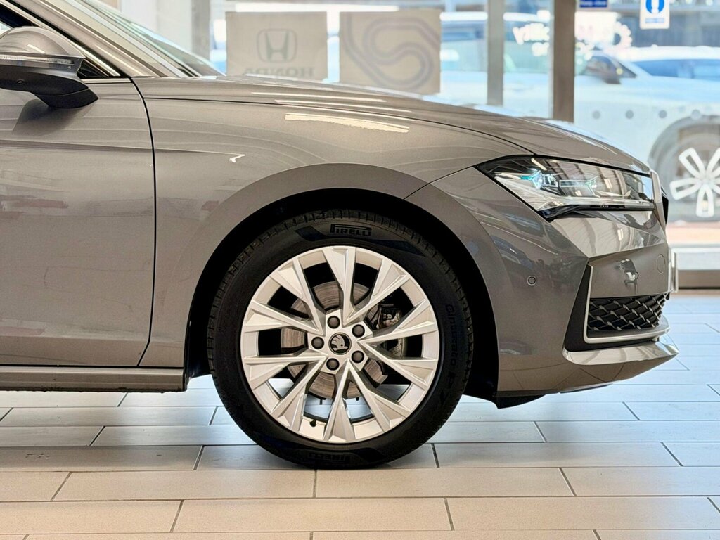Skoda Superb Superb 1.5 Tsi E-tec Se Technology Dsg Silver #11