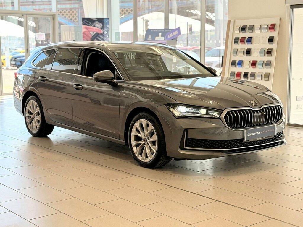 Skoda Superb Superb 1.5 Tsi E-tec Se Technology Dsg Silver #9