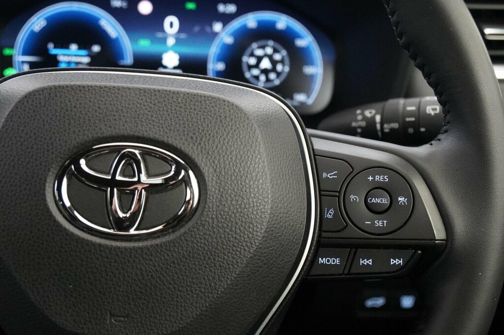 Toyota Rav 4 Dynamic White #35