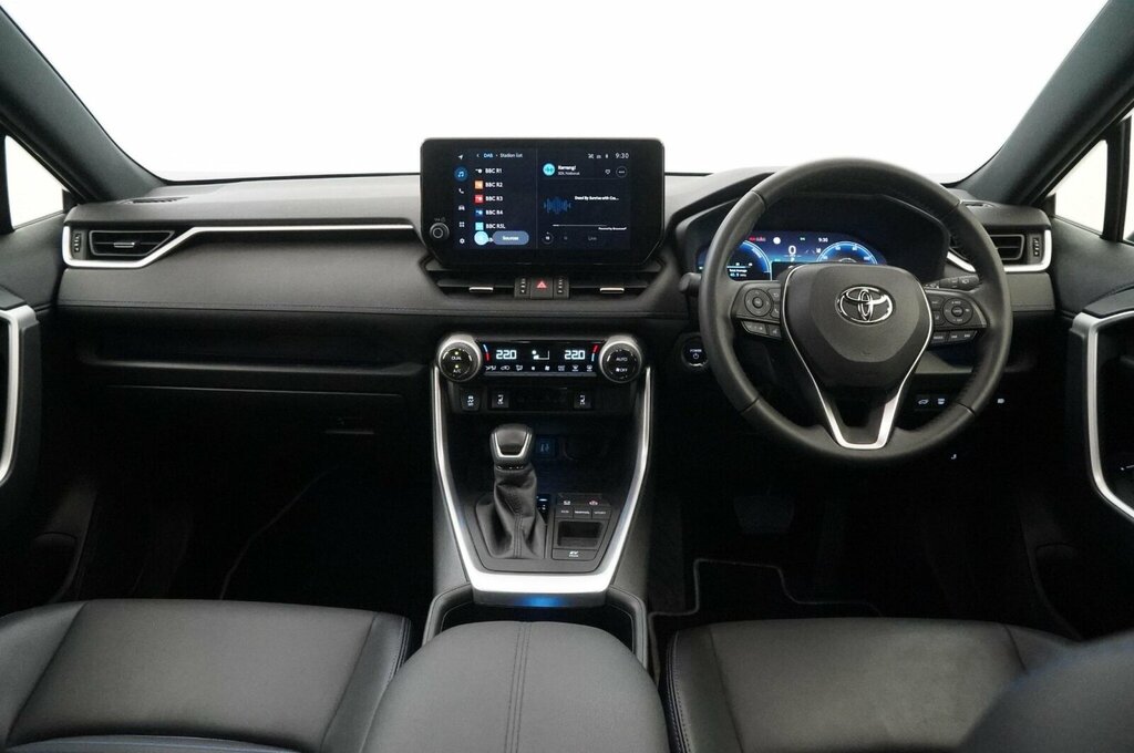 Toyota Rav 4 Dynamic White #11