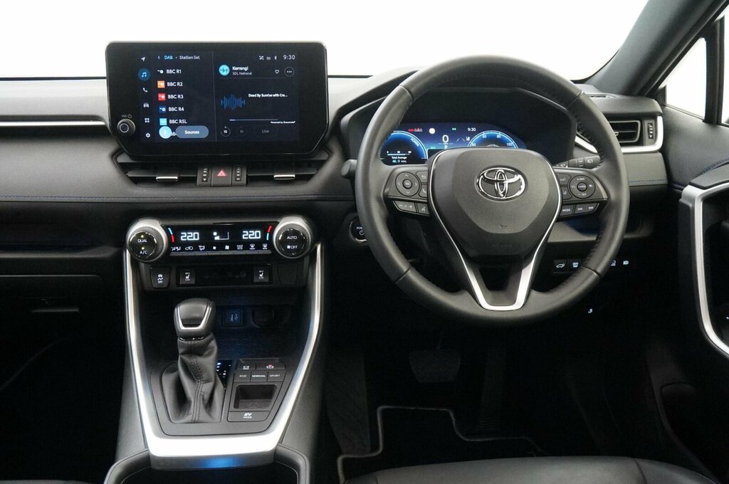 Toyota Rav 4 Dynamic White #10