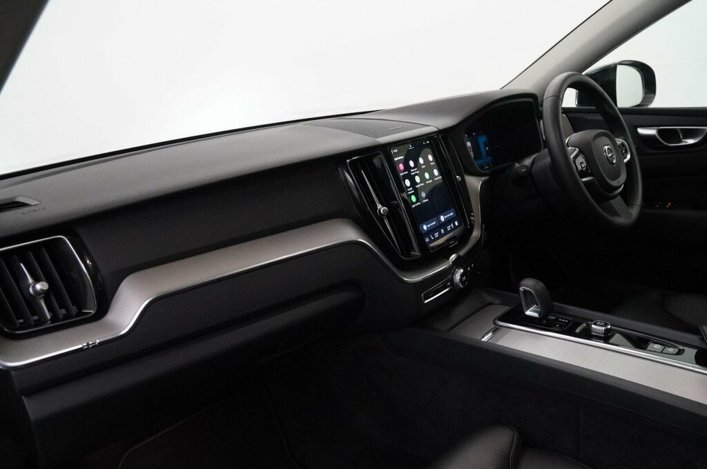 Volvo XC60 Ultimate Black #12