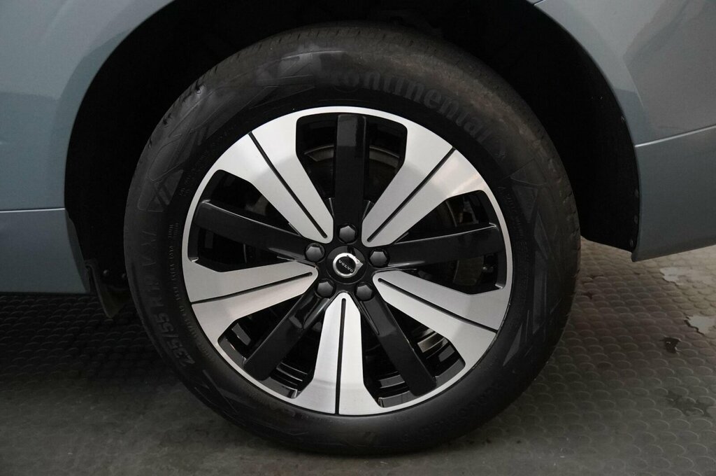Volvo XC60 Ultimate Black #22