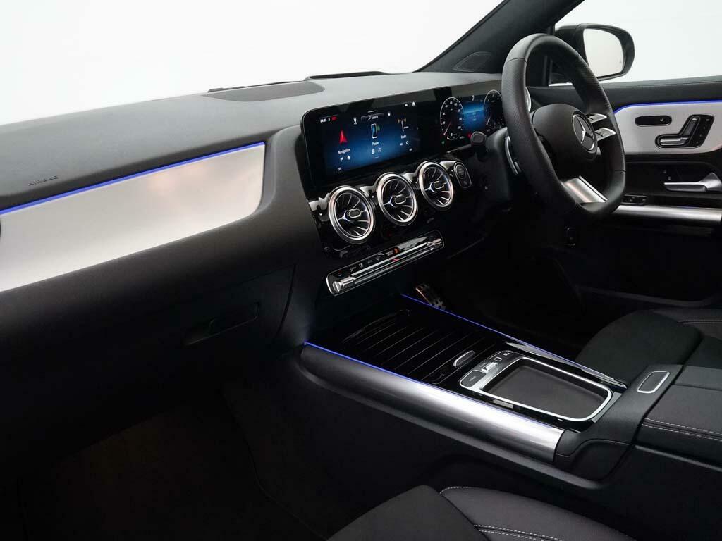 Mercedes-Benz GLA Class Gla 220 D 4Matic Amg Line Premium Plus Grey #3