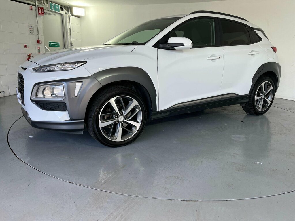 Hyundai Kona Hatchback #8