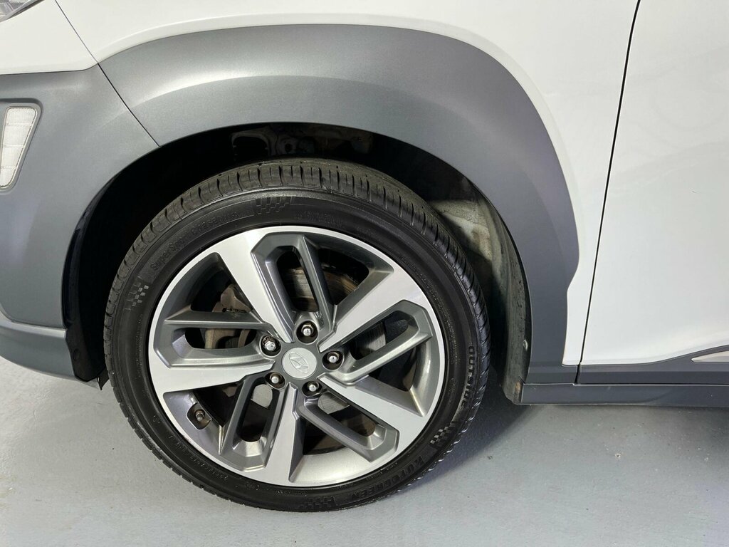 Hyundai Kona Hatchback #16