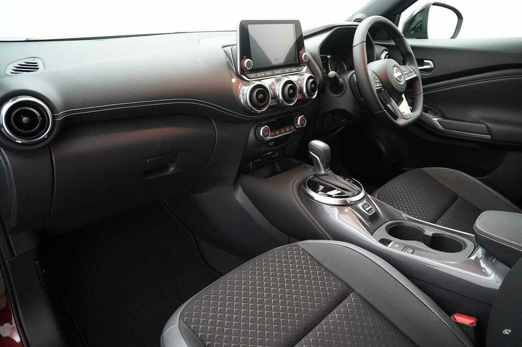 Nissan Juke 1.0 Dig-t 114 N-connecta Dct With Sat Nav And White #2