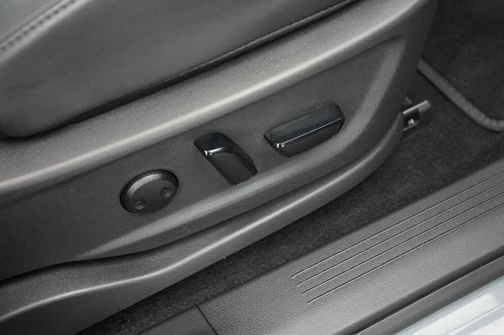 Nissan Ariya Engage Grey #35