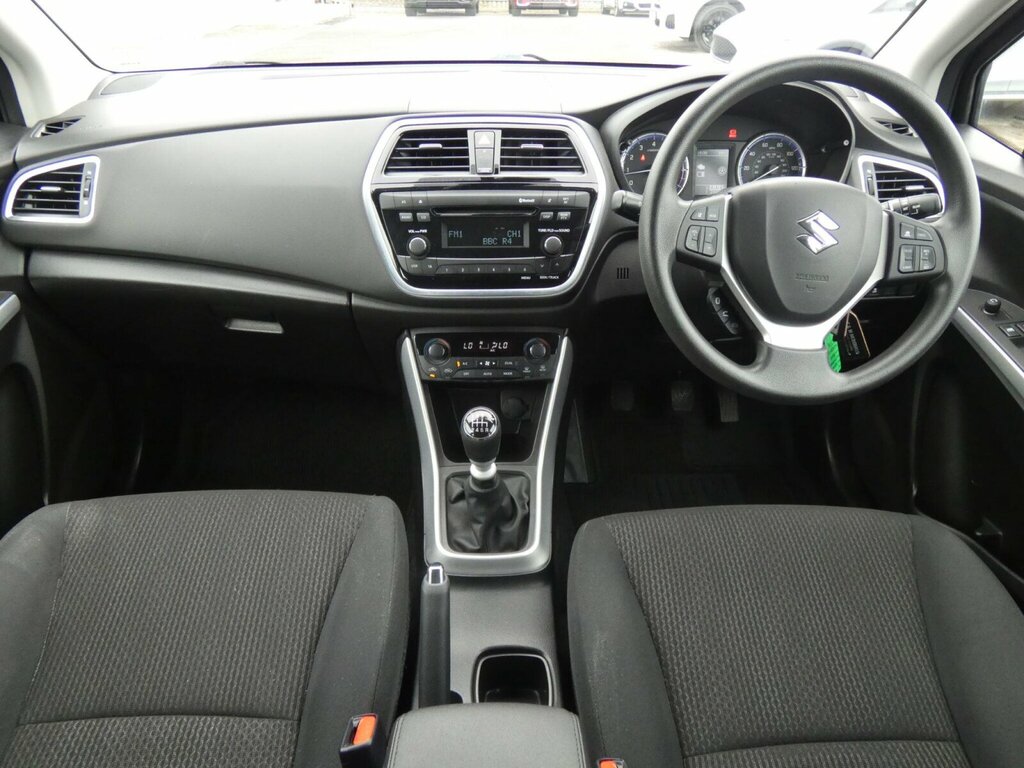 Suzuki SX4 S Cross Hatchback Black #12