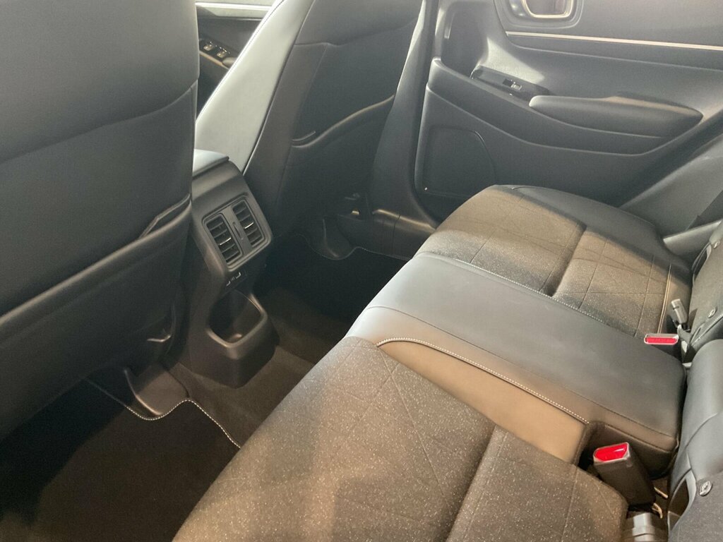 Honda Hr-V Advance Style White #18