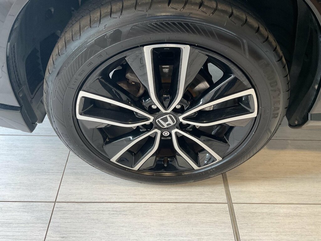Honda Hr-V Advance Style White #32