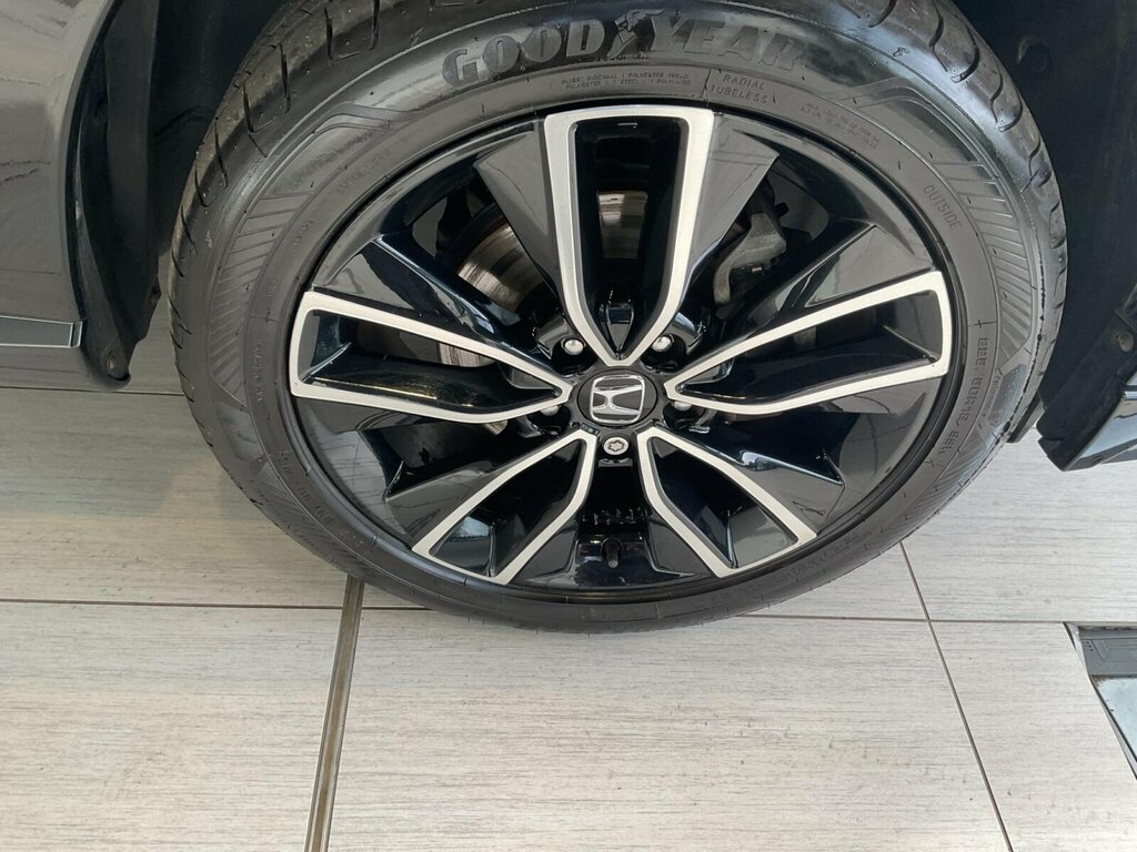 Honda Hr-V Advance Style White #29