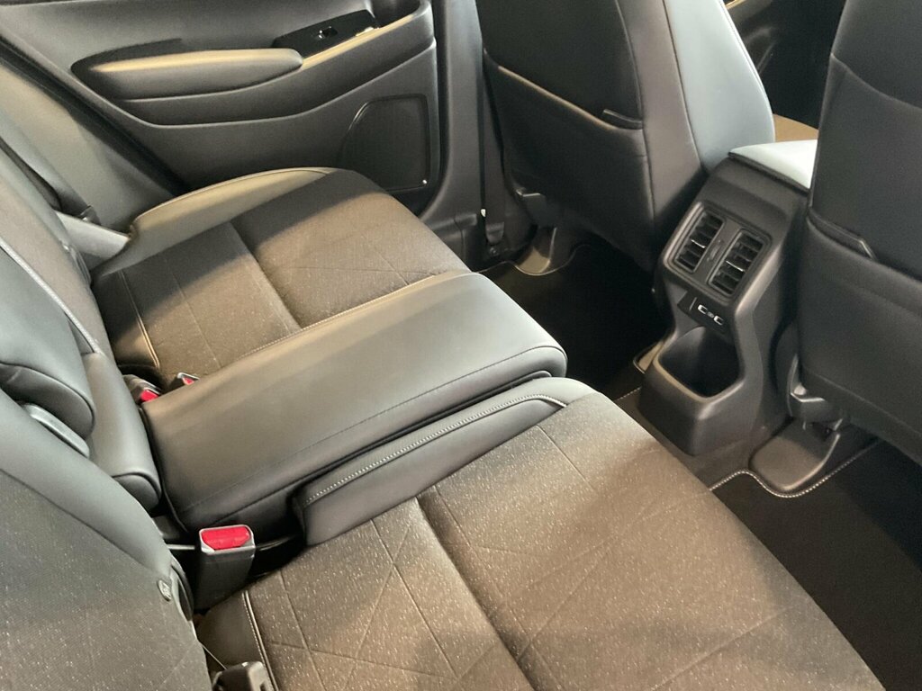 Honda Hr-V Advance Style White #16