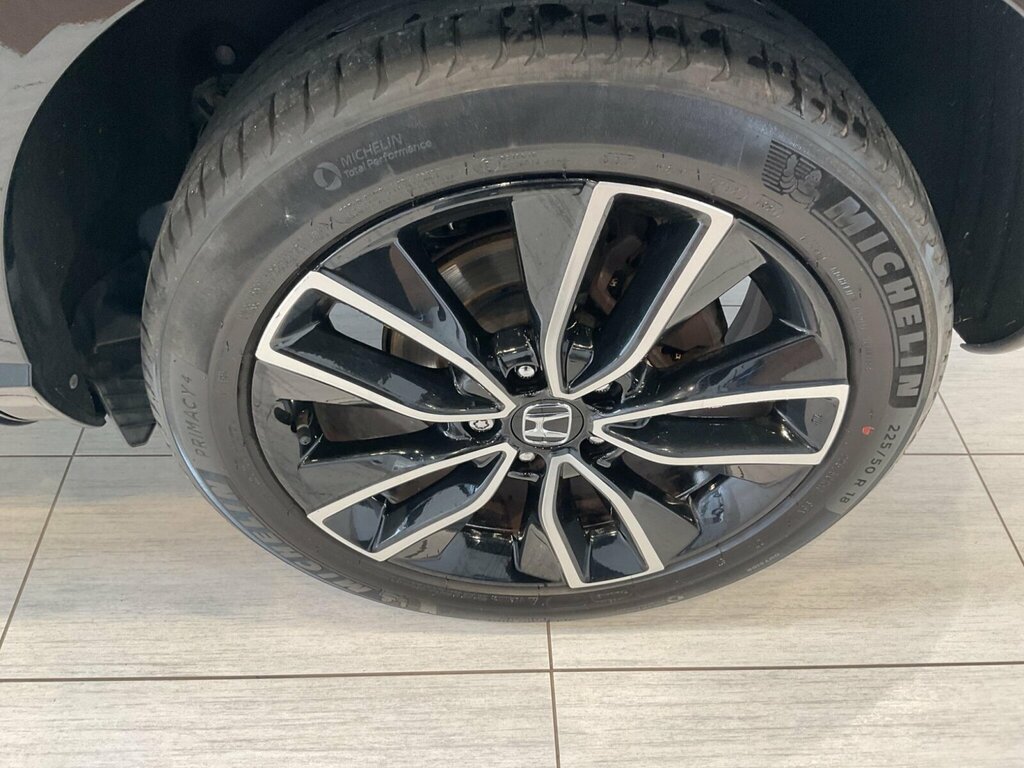 Honda Hr-V Advance Style White #31