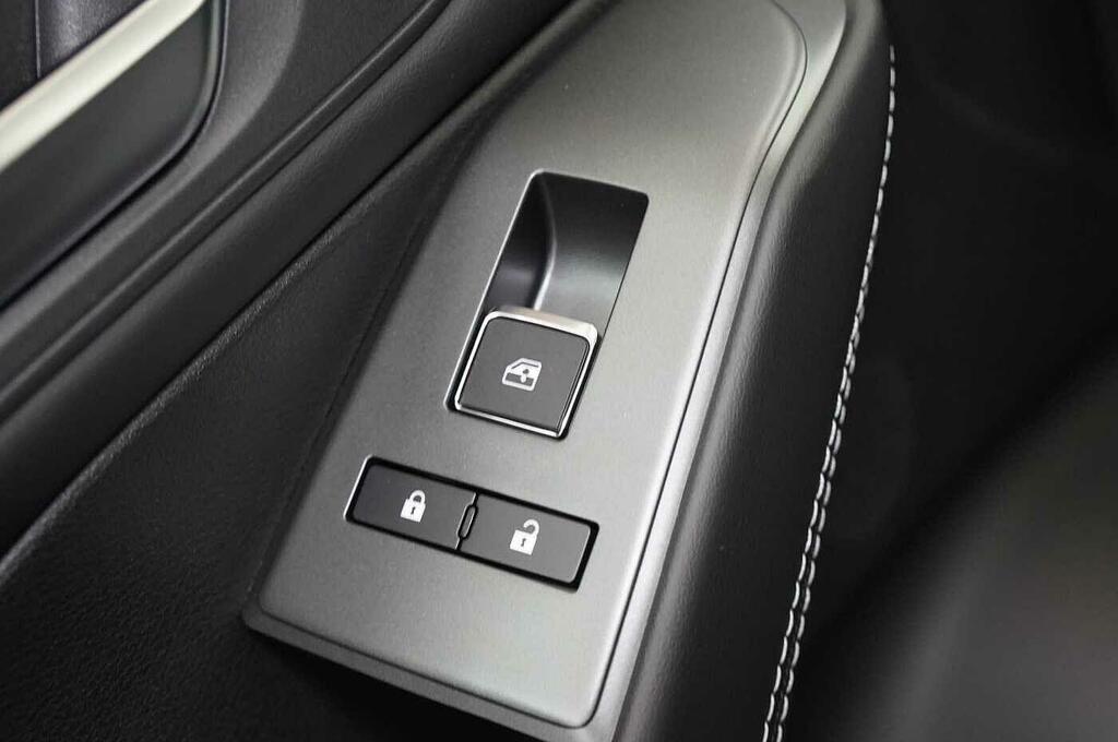 Nissan Qashqai E-power Tekna Silver #40