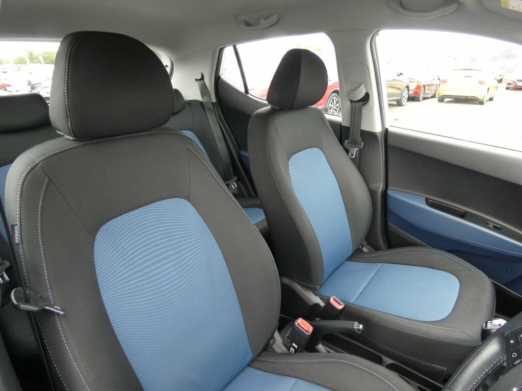 Hyundai I10  Orange #7