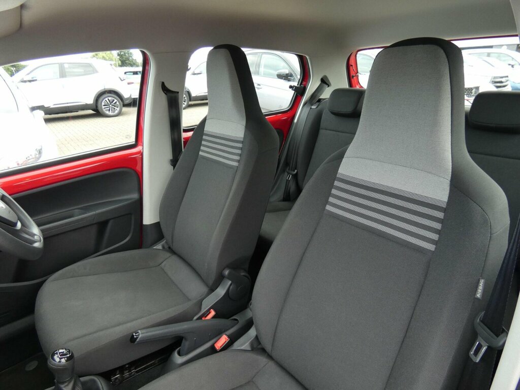 Volkswagen Up 1.0 Look Up Yellow #9