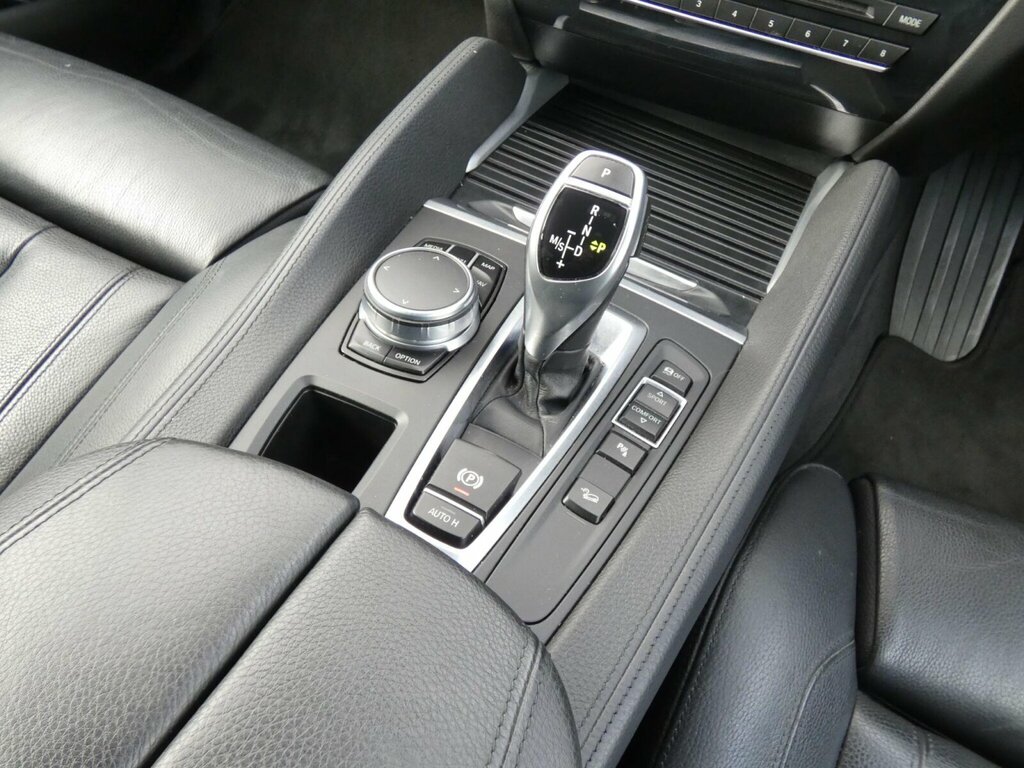 BMW X6 Xdrive30d M Sport Step White #25