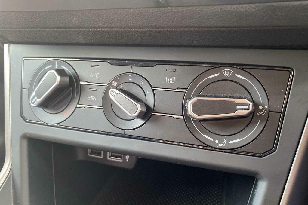 Volkswagen Polo Sel Black #18