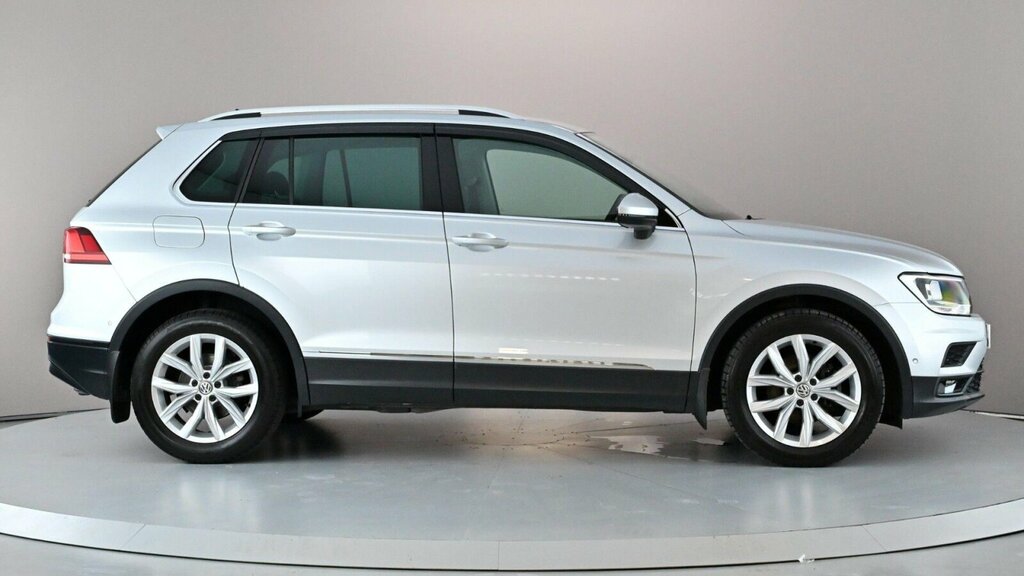 Volkswagen Tiguan 1.5 Tsi Evo 130 Se Silver #5