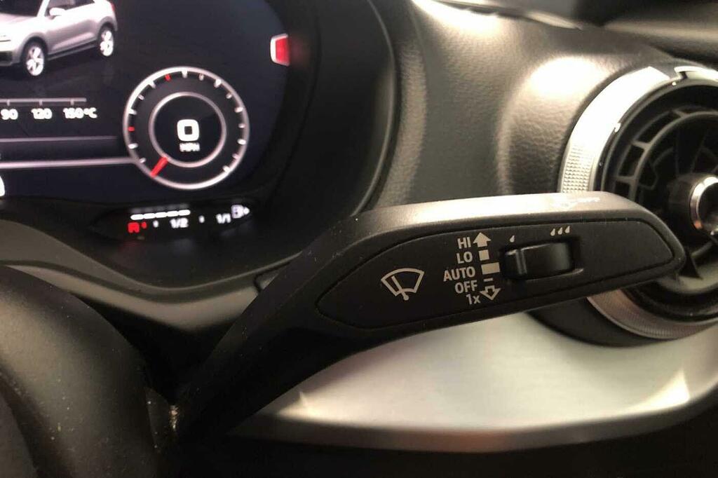 Audi Q2 35 Tfsi S Line S Tronic Black #30