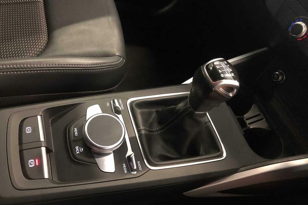 Audi Q2 35 Tfsi S Line S Tronic Black #41