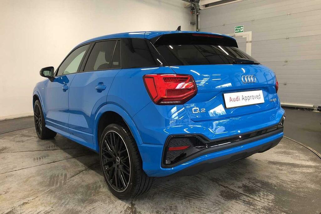 Audi Q2 Black Edition 35 Tfsi 150 Ps 6-Speed Blue #3