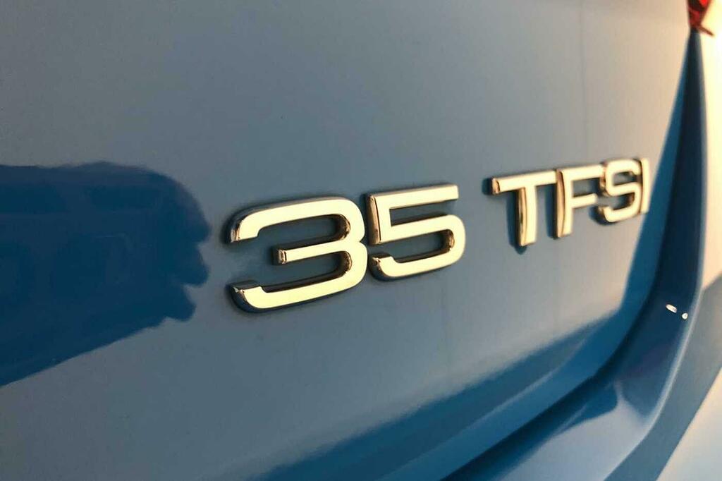 Audi Q2 35 Tfsi S Line S Tronic Black #24