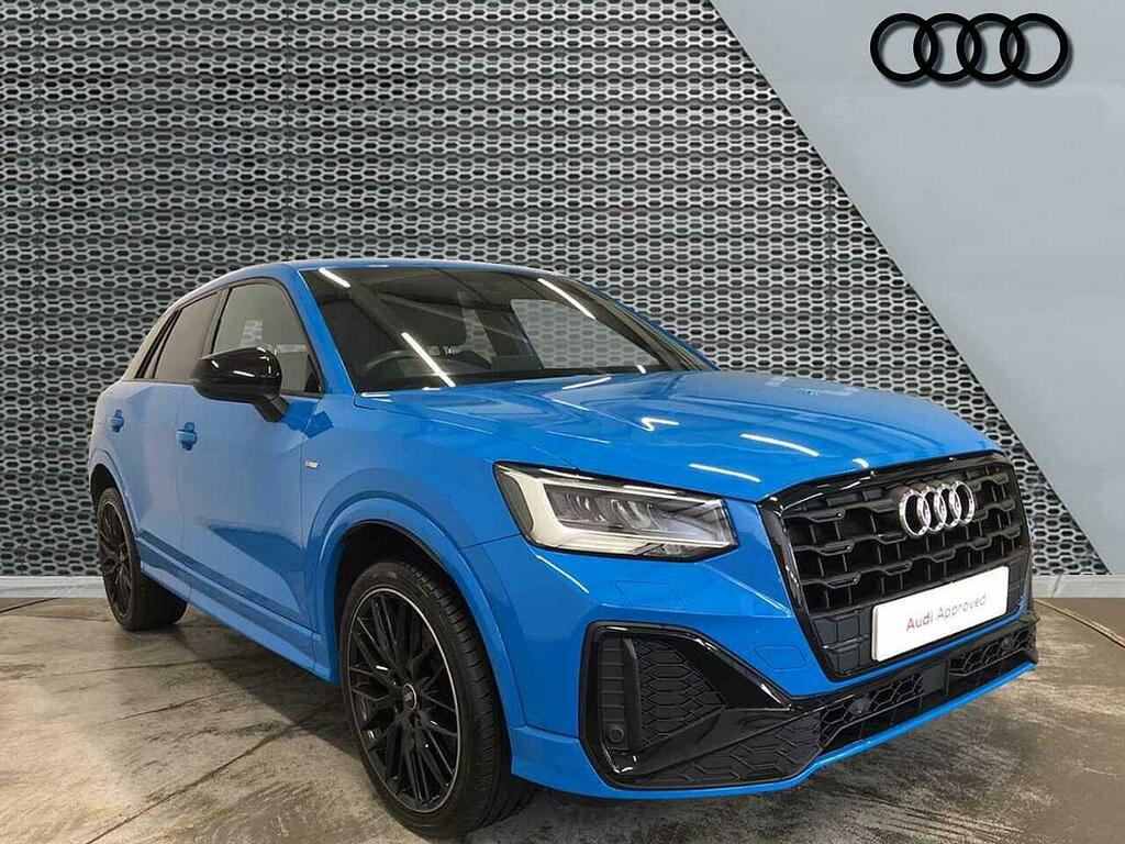 Audi Q2 Black Edition 35 Tfsi 150 Ps 6-Speed Blue
