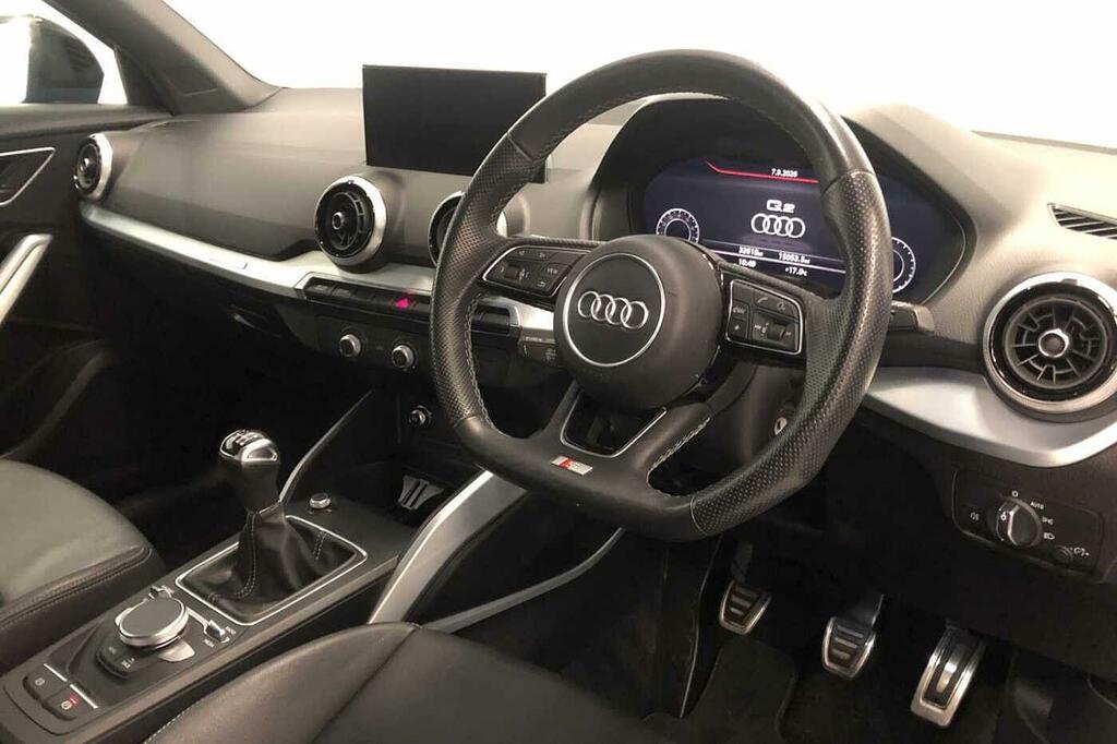Audi Q2 Black Edition 35 Tfsi 150 Ps 6-Speed Blue #6