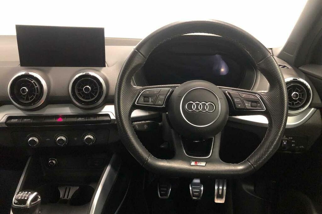 Audi Q2 35 Tfsi S Line S Tronic Black #13