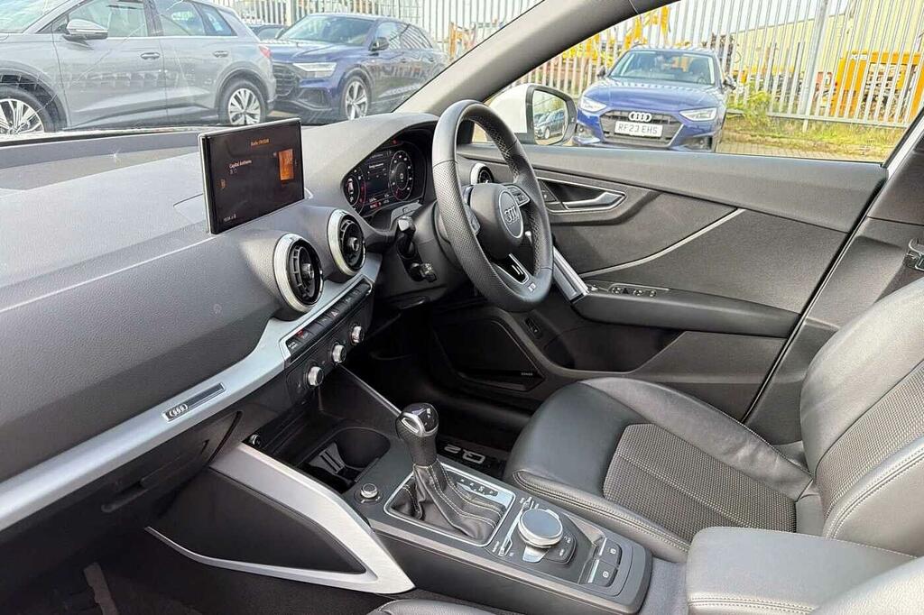 Audi Q2 S Line 35 Tfsi 150 Ps S Tronic White #2
