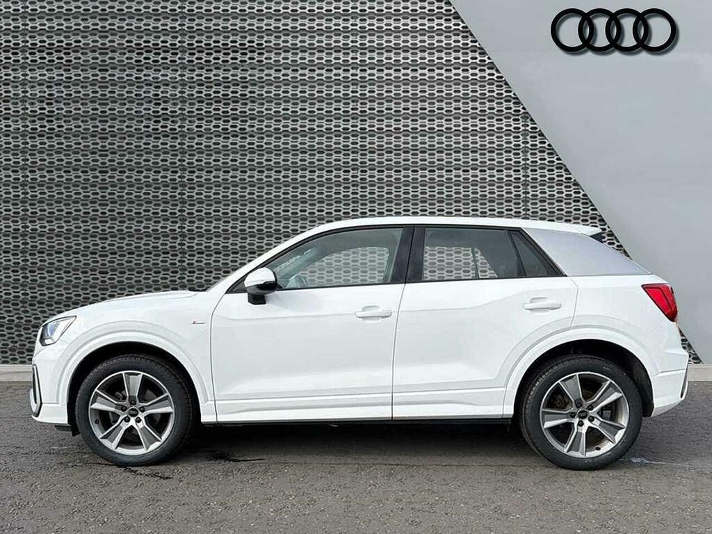 Audi Q2 S Line 35 Tfsi 150 Ps S Tronic White #4