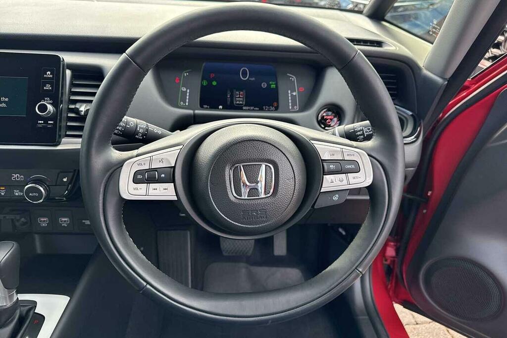 Honda Jazz Crosstar Advance White #11