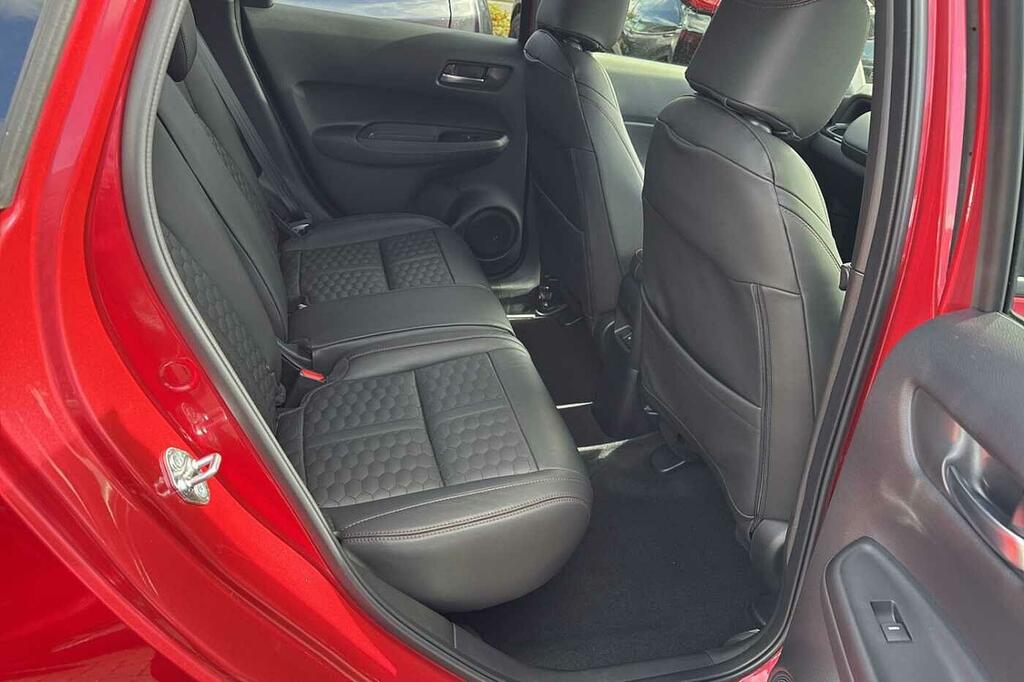 Honda Jazz Crosstar Advance White #14