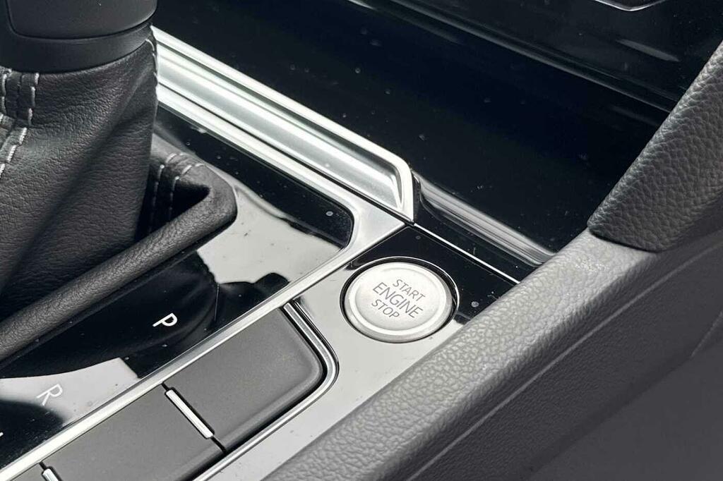 Volkswagen Arteon R-line Black #30