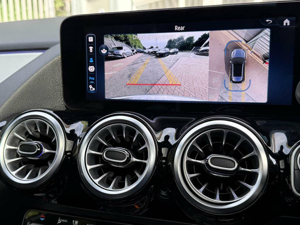 Mercedes-Benz GLA Class Gla Gla 200 Amg Line Executive Black #28