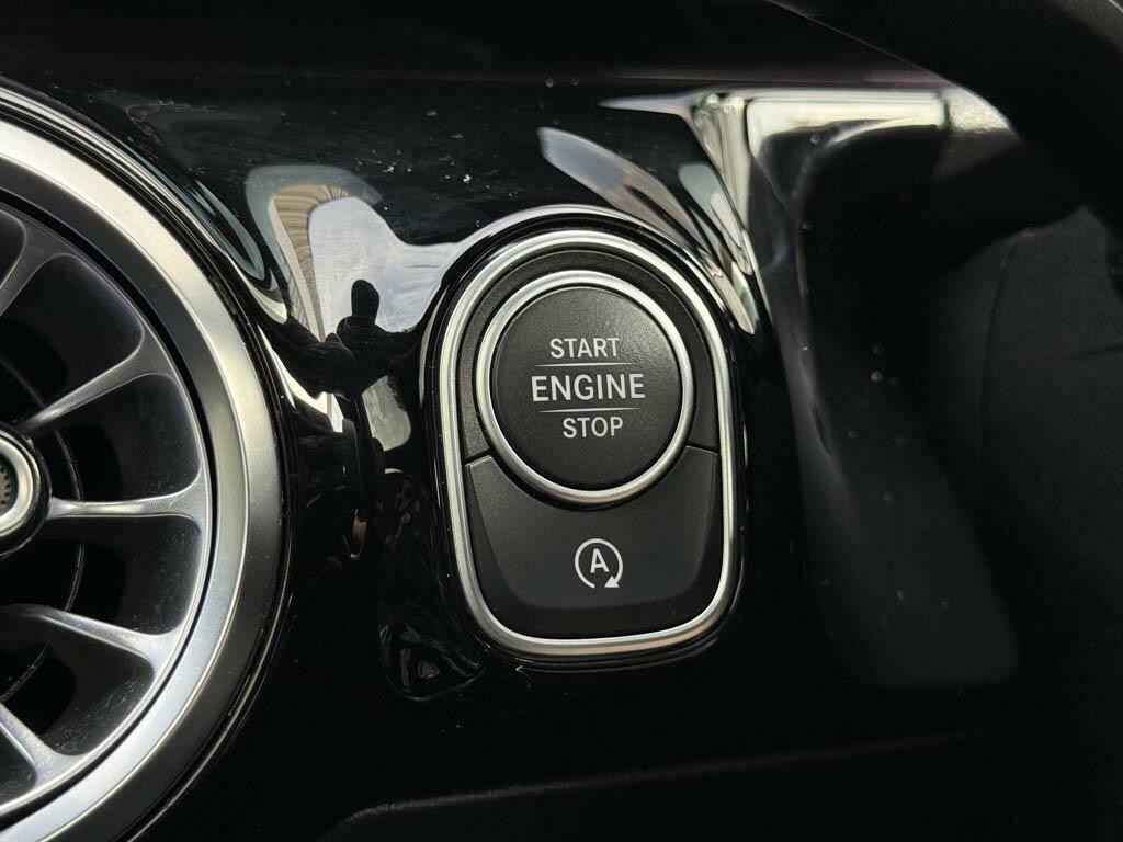 Mercedes-Benz GLA Class Gla Gla 200 Amg Line Executive Black #31