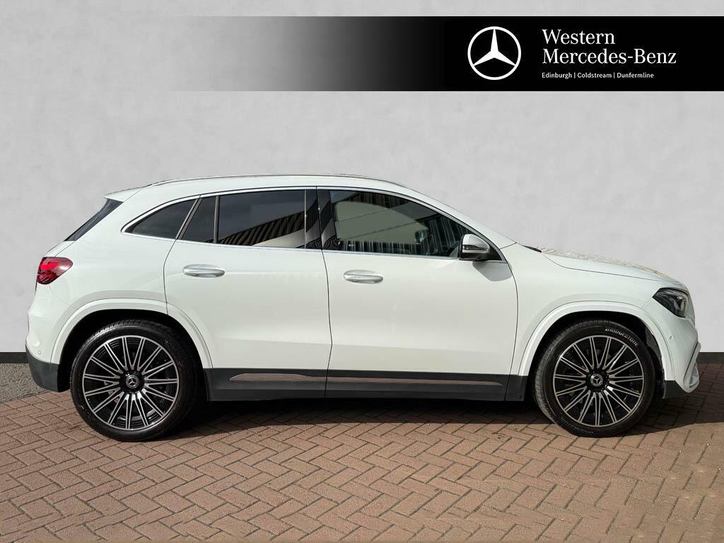 Mercedes-Benz GLA Class Gla Gla 200 Amg Line Executive Black #7