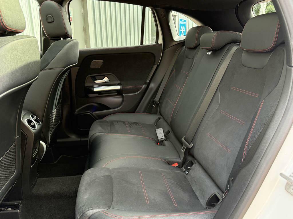 Mercedes-Benz GLA Class Gla Gla 200 Amg Line Executive Black #9