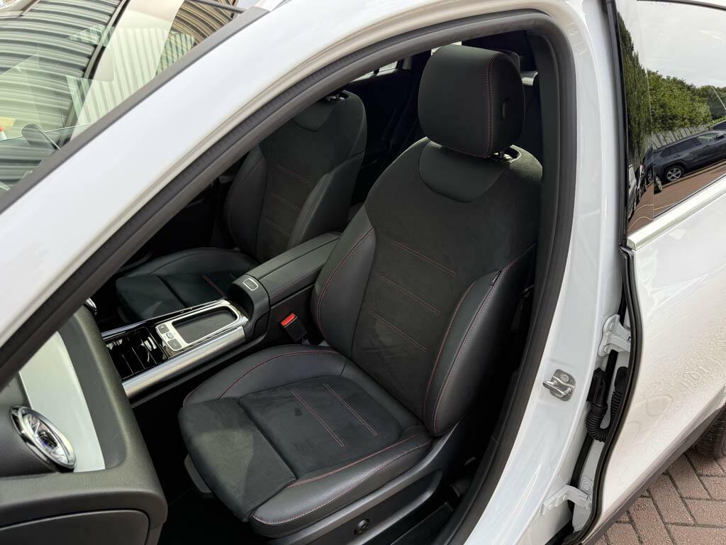 Mercedes-Benz GLA Class Gla Gla 200 Amg Line Executive Black #19