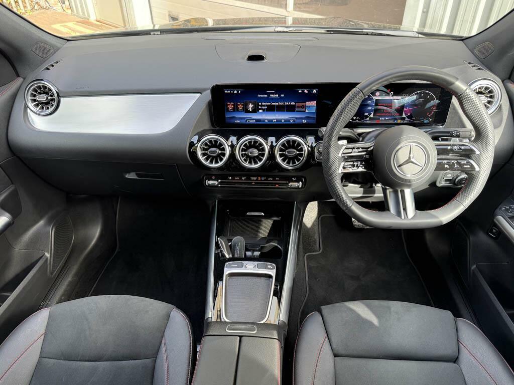 Mercedes-Benz GLA Class Gla 200 Amg Line Executive Black #5