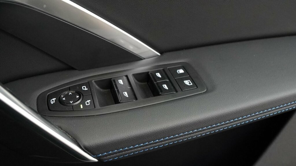 BMW X1 Xdrive 23I Mht Xline Step #31