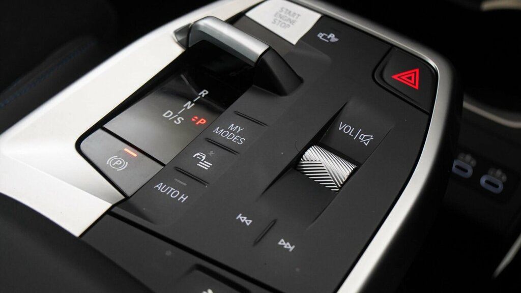 BMW X1 Xdrive 23I Mht Xline Step #19