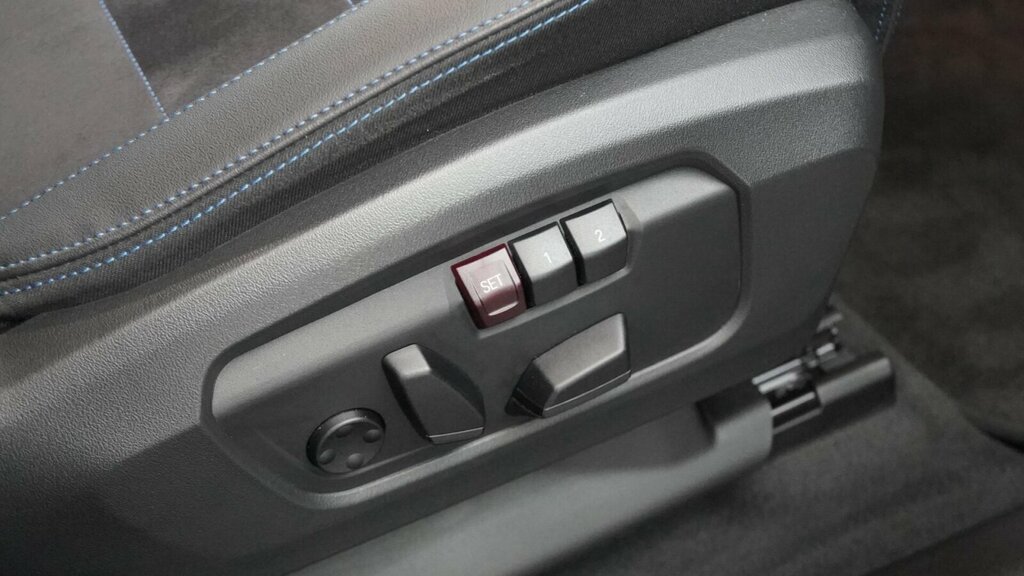 BMW X1 Xdrive 23I Mht Xline Step #35