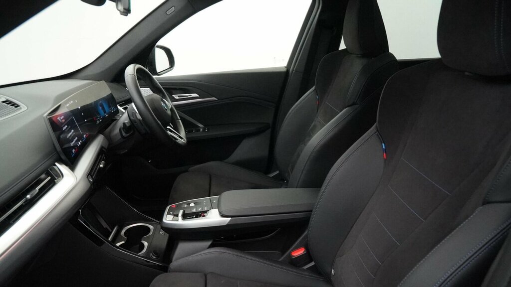 BMW X1 Xdrive 23I Mht Xline Step #26