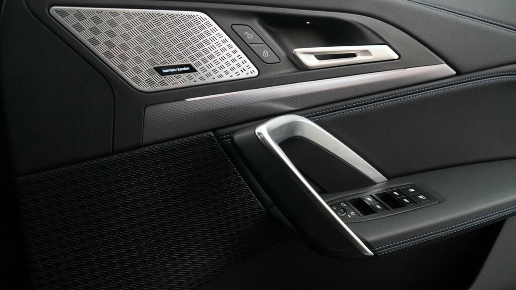 BMW X1 Xdrive 23I Mht Xline Step #32