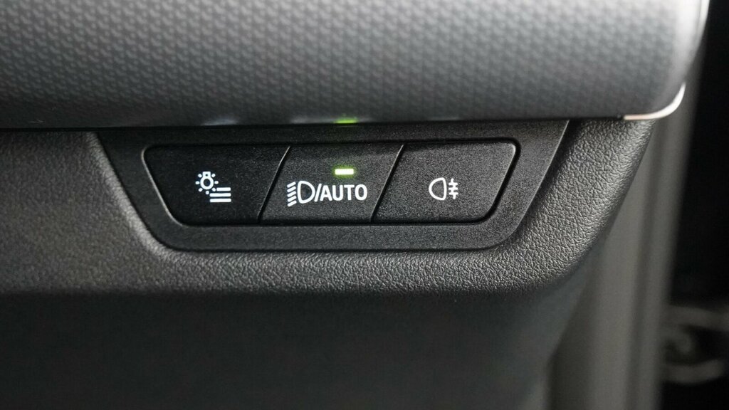 BMW X1 Xdrive 23I Mht Xline Step #30