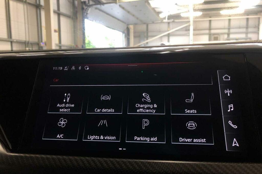 Audi E Tron GT Vorsprung Quattro 93.4Kwh Grey #37