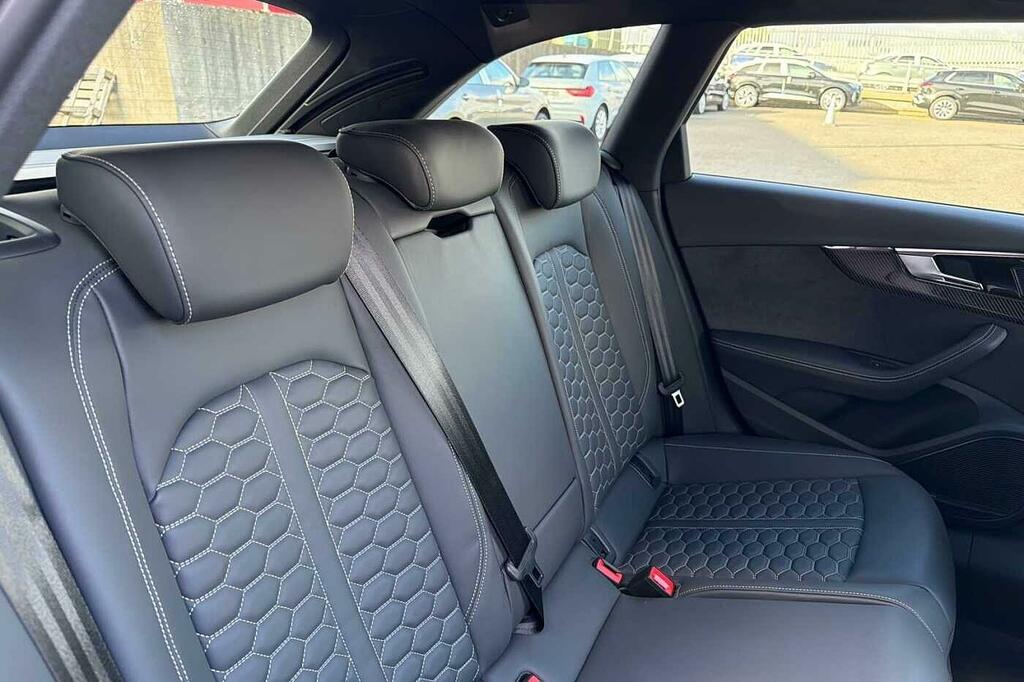 Audi RS4 Rs 4 Tfsi Quattro Carbon Black Tiptronic Cs Black #18